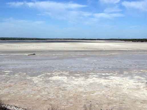 laguna parque luro